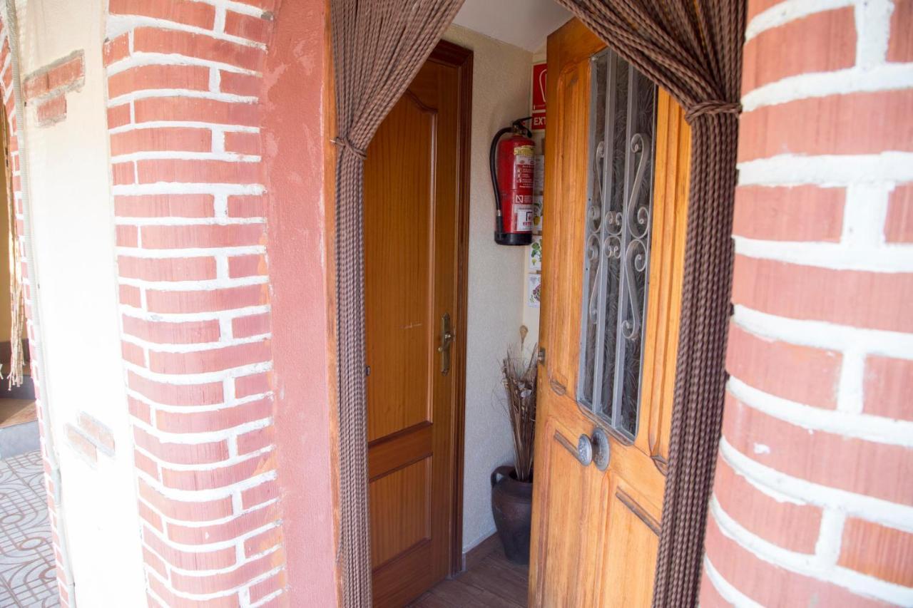 Casas del Monte La Charca De La Dehesaヴィラ エクステリア 写真
